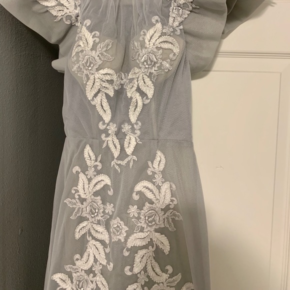 Wedding gown / night gown size US4 - Picture 6 of 10